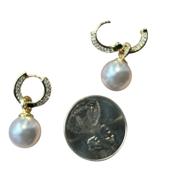 New .925 18K Gold Embellished Round Pearl Drop Hoop Earrings - Picture 3 of 5